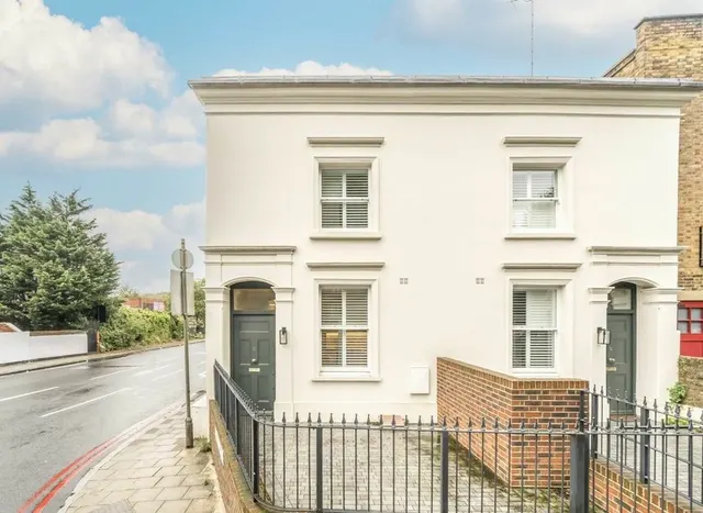 North Hill, Highgate, N6, photo 1