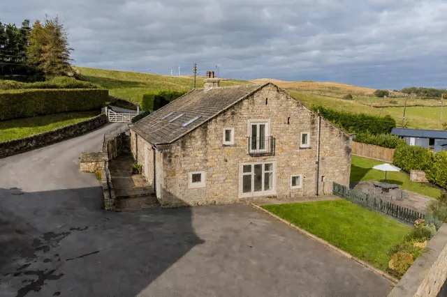 Parkin Lane, Todmorden, OL14, photo 1