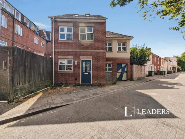 Lyon Street, Southampton, SO14, photo 1