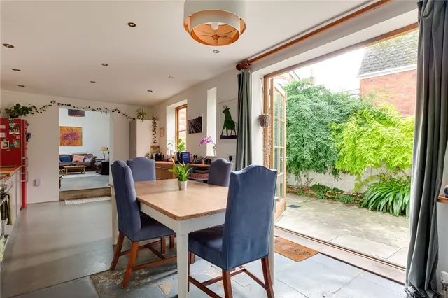 South Street, Bridport, DT6, photo 3