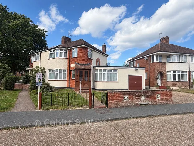 Orchard Way, Reigate, RH2, photo 1