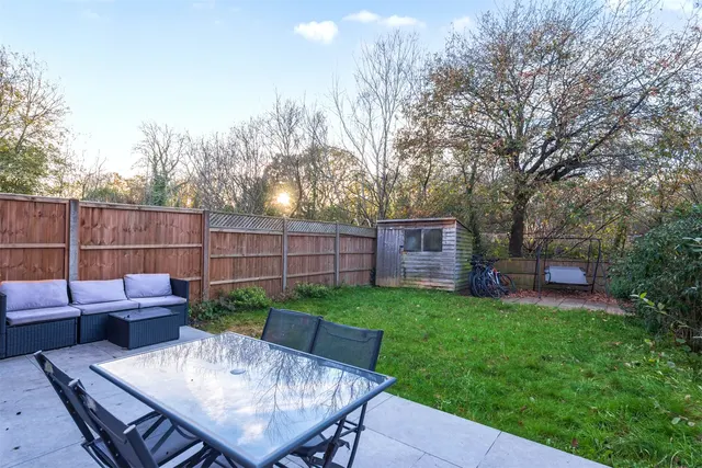 Photo 2 — Oaklea, Ash Vale, Guildford, Surrey, GU12 5HP