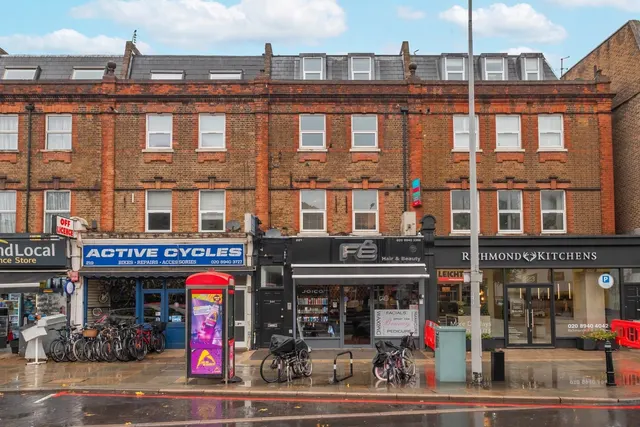 Lower Mortlake Road, Richmond, TW9, photo 1