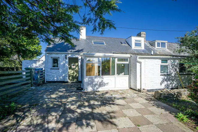 Photo 2 — Bod Arfryn, Mynytho, Pwllheli, Gwynedd, LL53 7RF