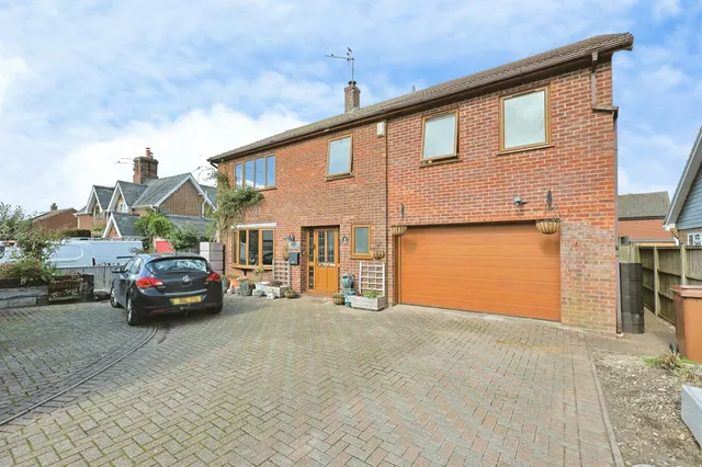The Common, Freethorpe, NR13, photo 1