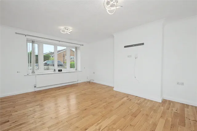 High Ridge Avenue, Rothwell, LS26, photo 2