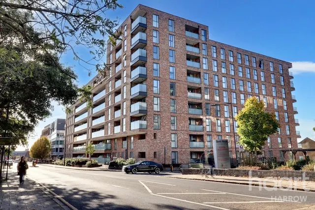 Northolt Road, Harrow, HA2, photo 1