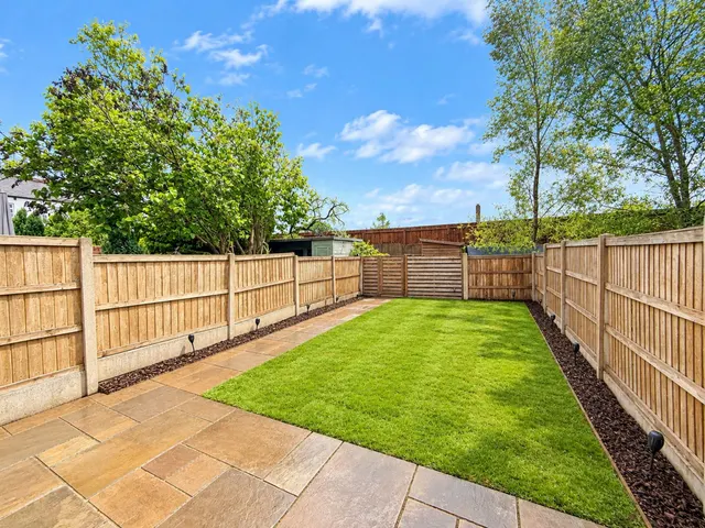 Bowery Avenue, Cheadle, photo 3