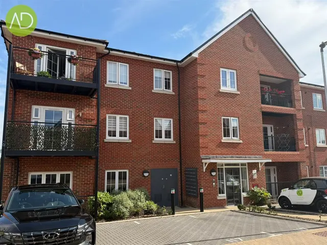 Eyre Close, Bishop's Stortford CM23 4SA, photo 1