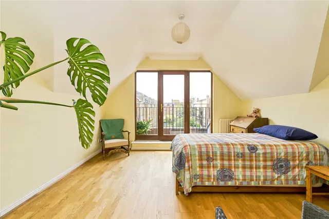 East Lane, Kingston upon Thames, KT1, photo 3