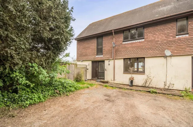 The Granary, Satins Hill Farm, TN17, photo 1