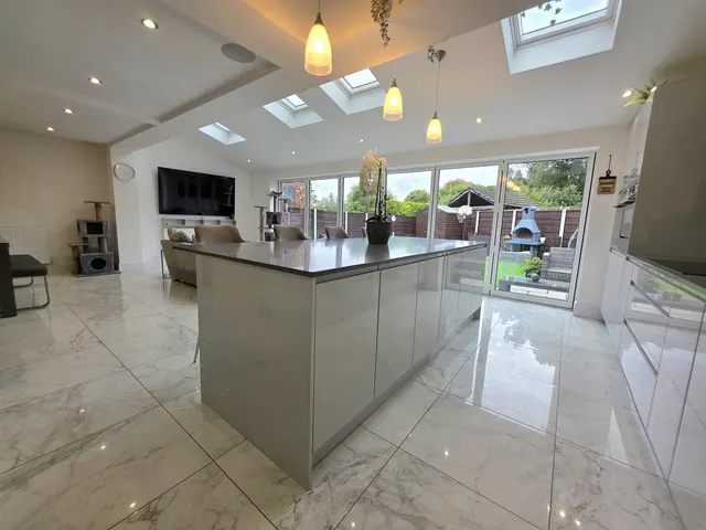 Carnoustie Drive, Heald Green, photo 2