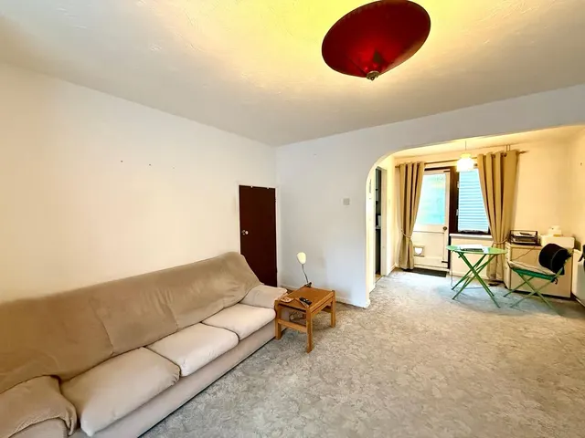 Photo 3 — Radcot Close, Swindon, Wiltshire, SN5 5UY