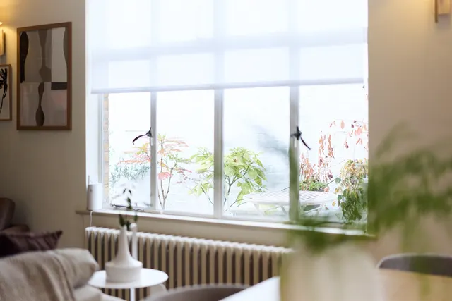 Photo 3 — Strathearn Place, London