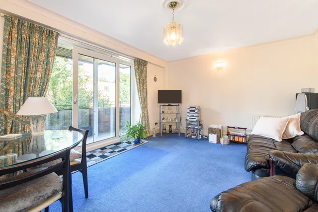 Photo 2 — 2 Copper Beech Court, 1035 High Road, London