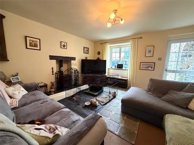 Glyn-y-Mel Road, Lower Town, SA65, photo 2
