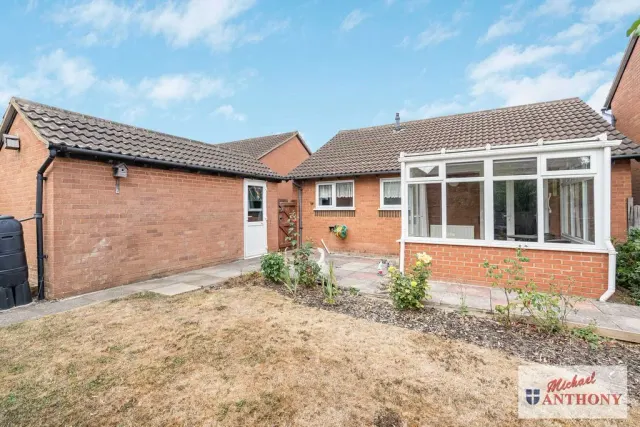Photo 3 — Hampton, Great Holm, Milton Keynes, Buckinghamshire, MK8 9BU