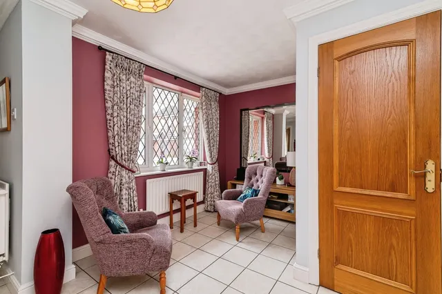 Acorn Bank, West Bridgford, NG2, photo 2