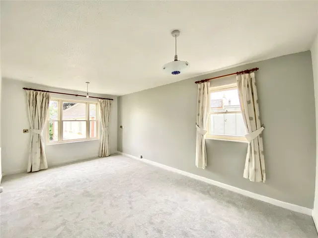 Park Place, Cheltenham, GL50, photo 2
