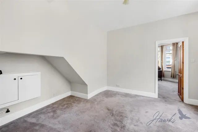 Murray Road, London, W5, photo 2