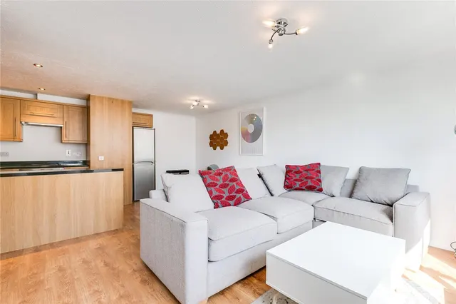 Earls Court Road, Earls Court, SW5, photo 1