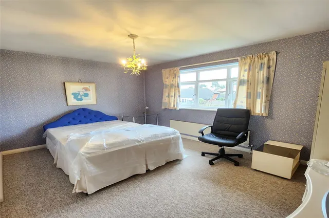 St. Huberts Close, Gerrards Cross Fees Apply, SL9, photo 1