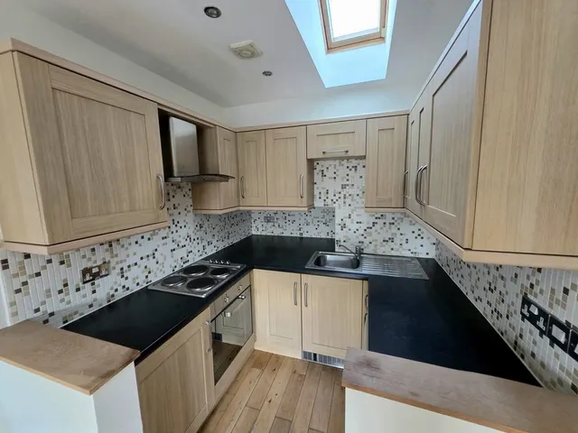 Photo 2 — Westgate, Cleckheaton BD19 5ET