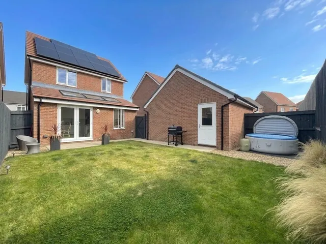Spinners Avenue, Bamber Bridge, PR5, photo 3