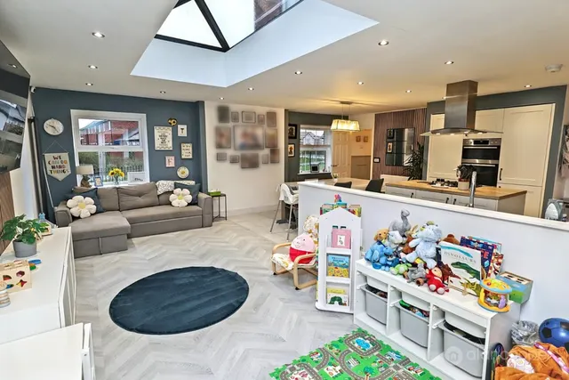 Millington Drive, Royal Park, CV11, photo 3