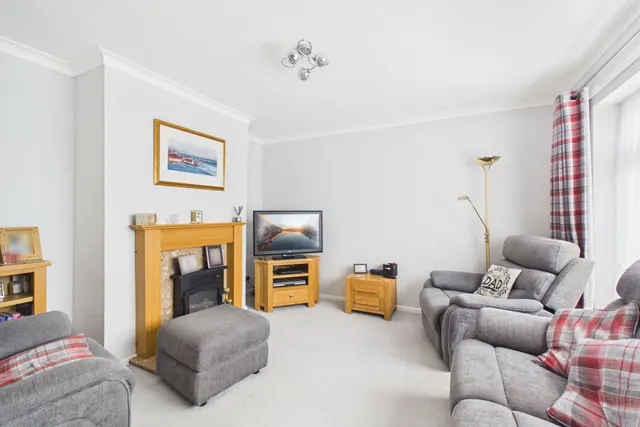 Yew Street, Houghton Regis, LU5, photo 3