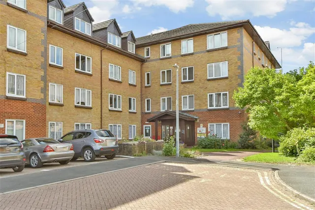Barkers Court, Sittingbourne, ME10, photo 1