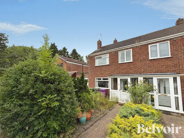 Roderick Drive, Wednesfield, Wolverhampton, WV11, photo 1