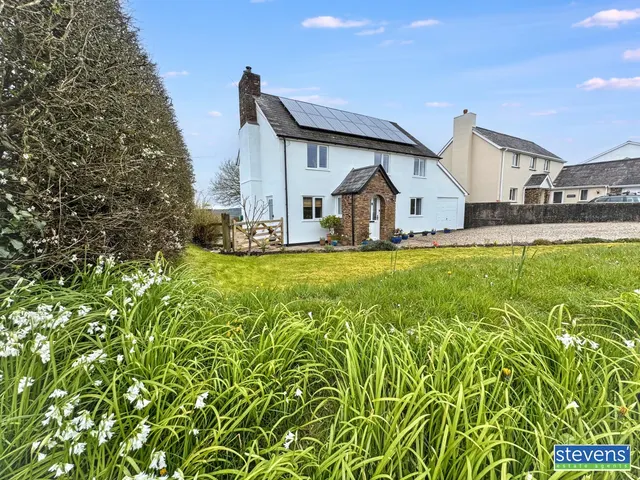 Church Road, Highampton, EX21, photo 1