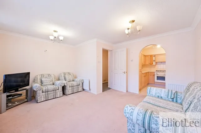 Photo 3 — Uxbridge Road, Cherry Court, HA5