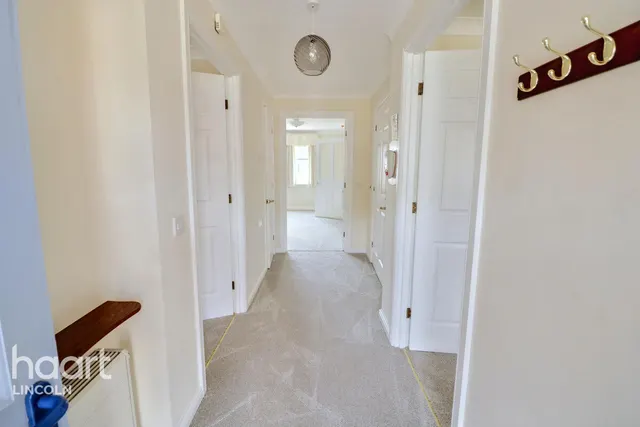 Minster Court, Bracebridge Heath, LN4, photo 3