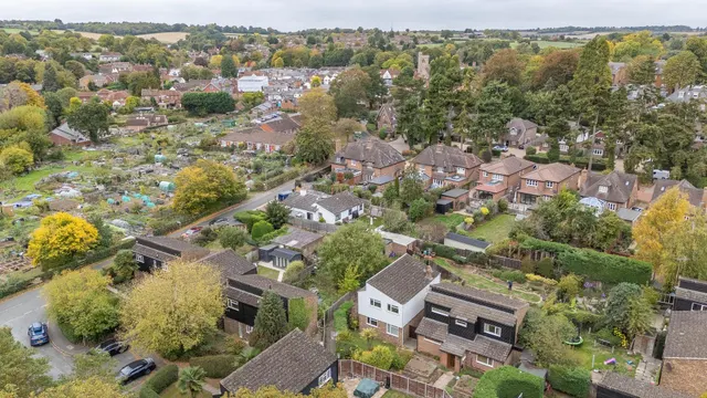 Dicket Mead, Welwyn, AL6, photo 2