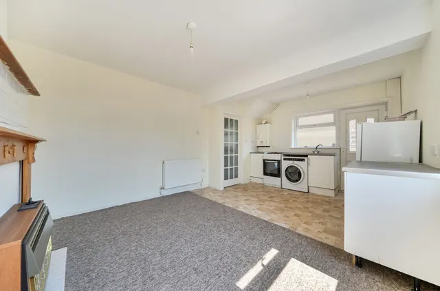 Gravits Lane, Bognor Regis, PO21, photo 2