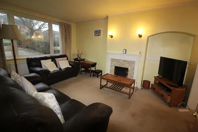 Photo 2 — East View, Barnet EN5 5TN