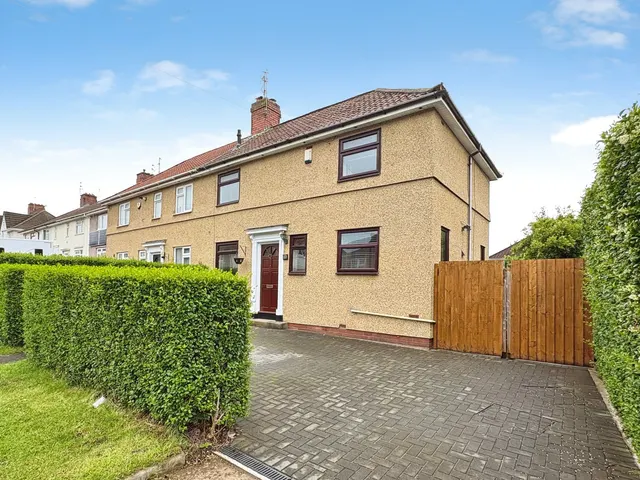 Frampton Crescent, Fishponds, Bristol, photo 1