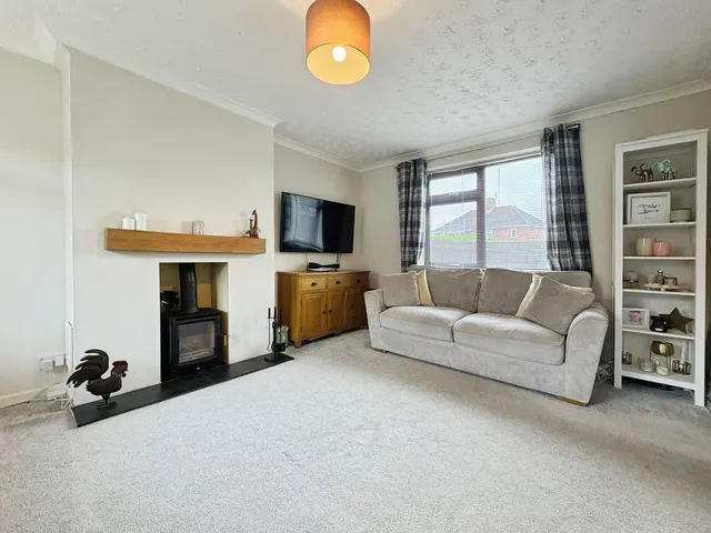 Photo 2 — Frampton Crescent, Fishponds, Bristol