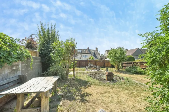 Horsebrook Park, Calne, SN11, photo 2