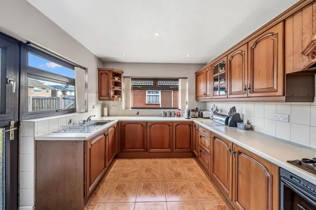 Magdalen Drive, Ashton-In-Makerfield, WN4, photo 3