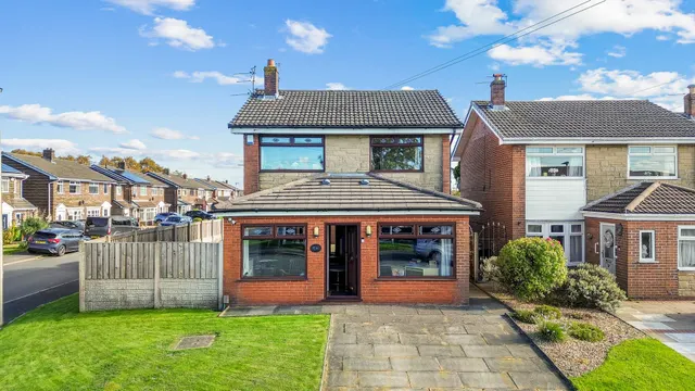 Magdalen Drive, Ashton-In-Makerfield, WN4, photo 1