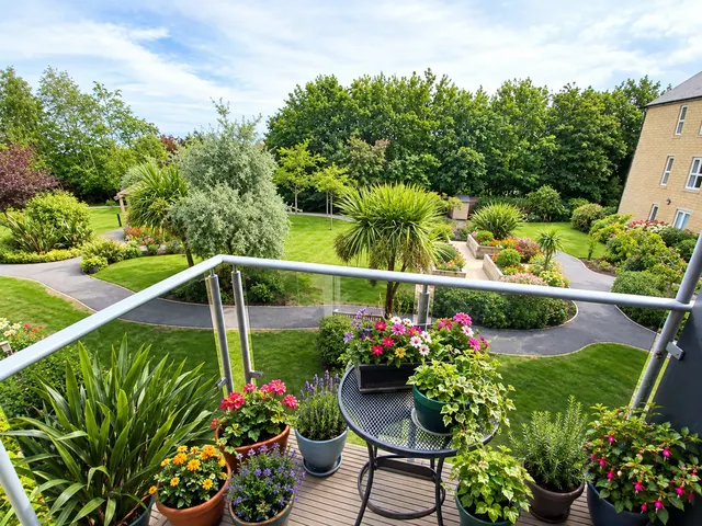 Squirrel Way, Leeds, LS17, photo 1