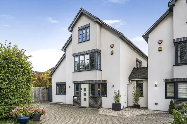 Yarnton Road, Kidlington, OX5, photo 1