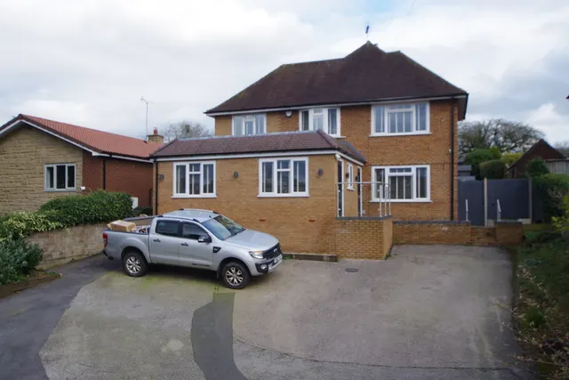 Highwood Road, Uttoxeter, photo 1