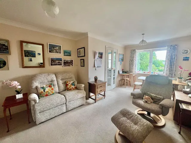 Worcester Road, Malvern, WR14, photo 2