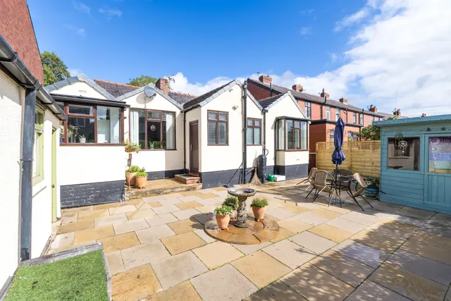 Violet Street, Ashton-In-Makerfield, WN4, photo 1