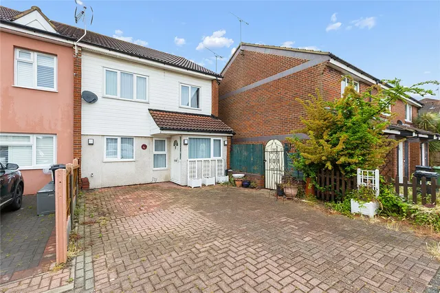 Edinburgh Way, Pitsea, Basildon, Essex, SS13, photo 1