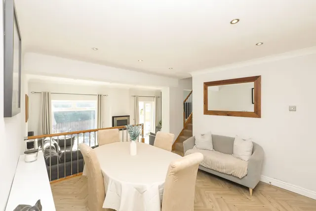 Wyvern Gardens, Sheffield, S17, photo 3